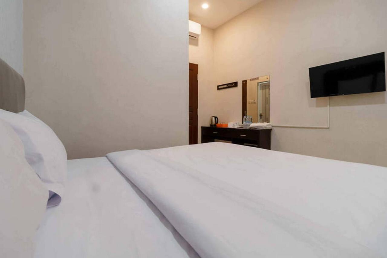 Reddoorz At Seindo Hotel Medan Sunggal Exteriör bild