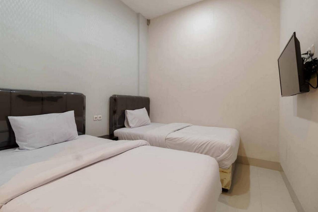 Reddoorz At Seindo Hotel Medan Sunggal Exteriör bild