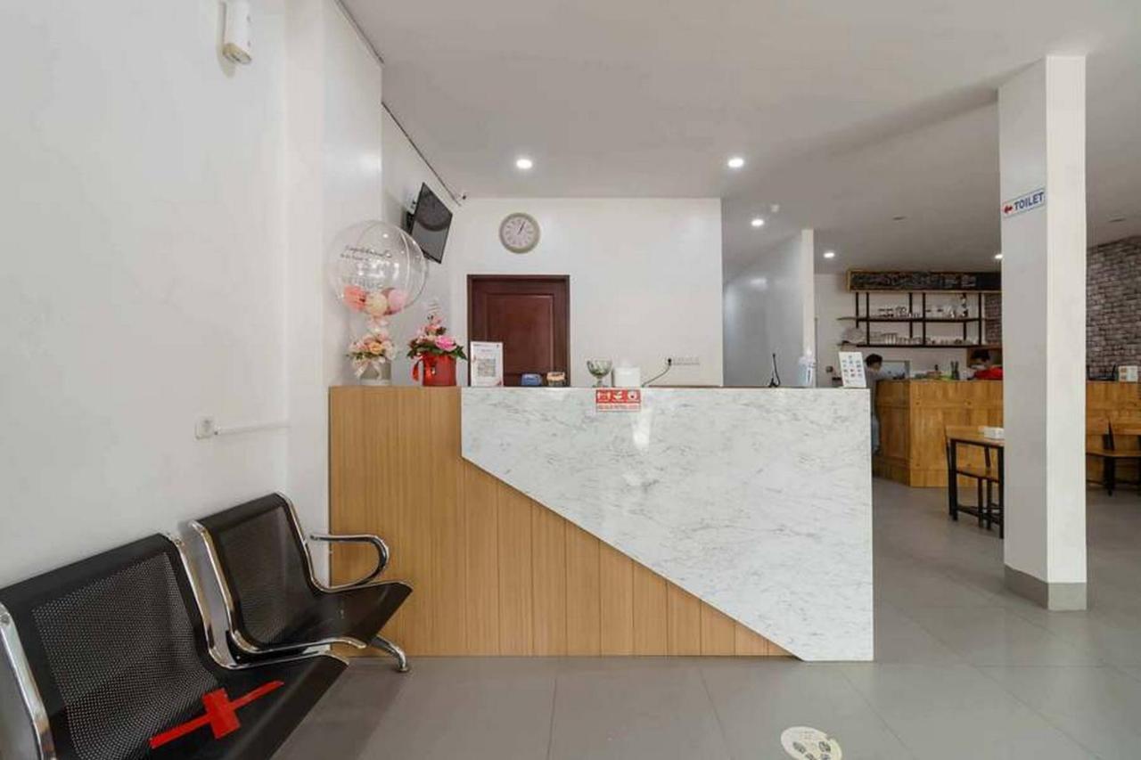 Reddoorz At Seindo Hotel Medan Sunggal Exteriör bild